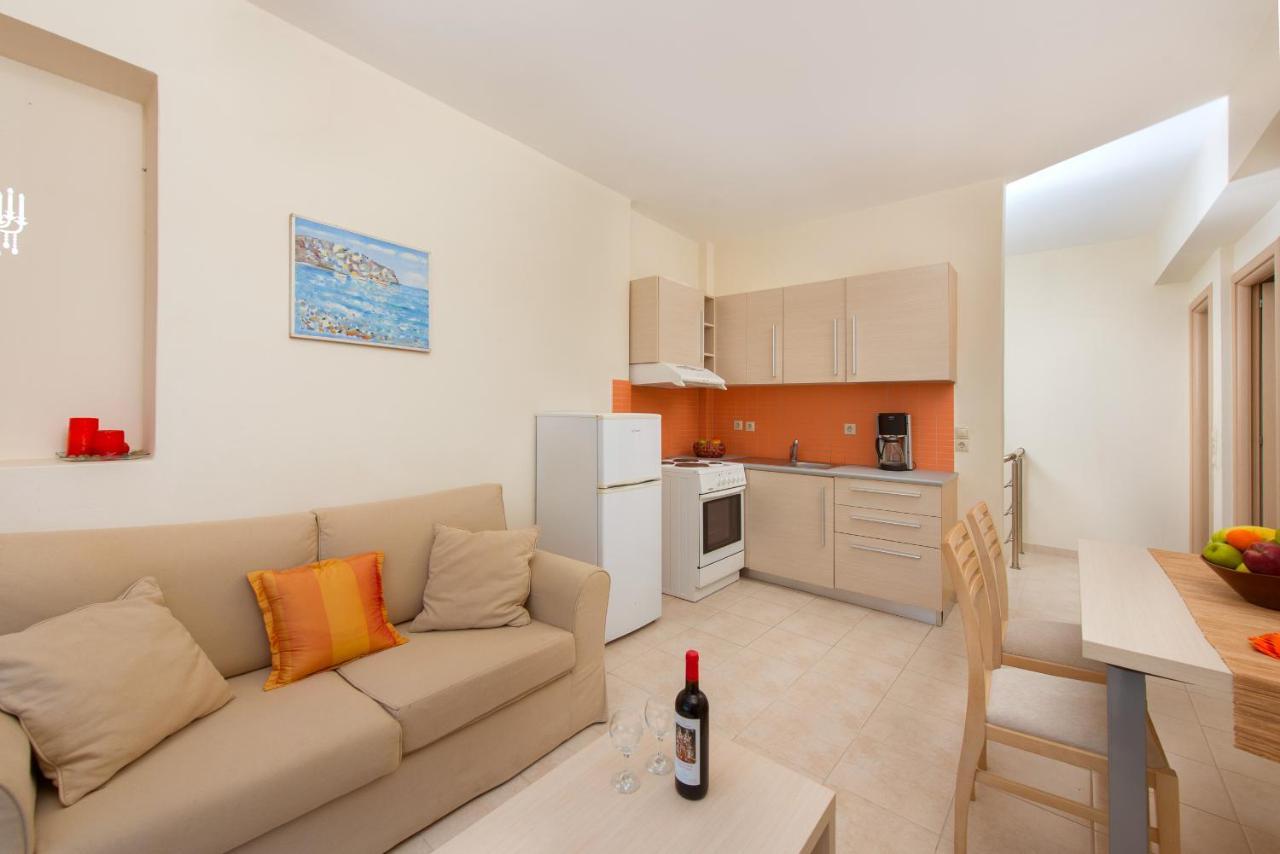 Renata'S Villas การ์ปาตอส ภายนอก รูปภาพ