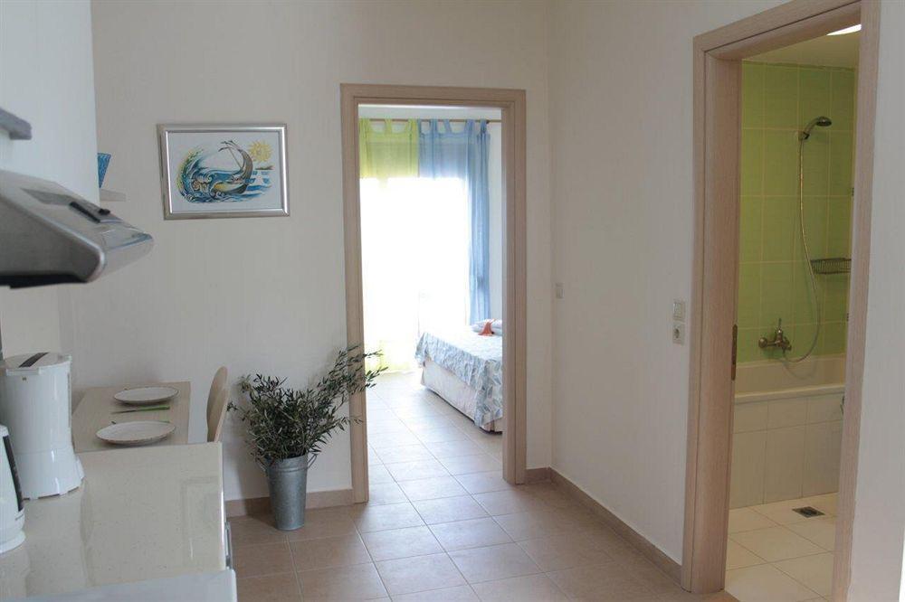 Renata'S Villas การ์ปาตอส ภายนอก รูปภาพ