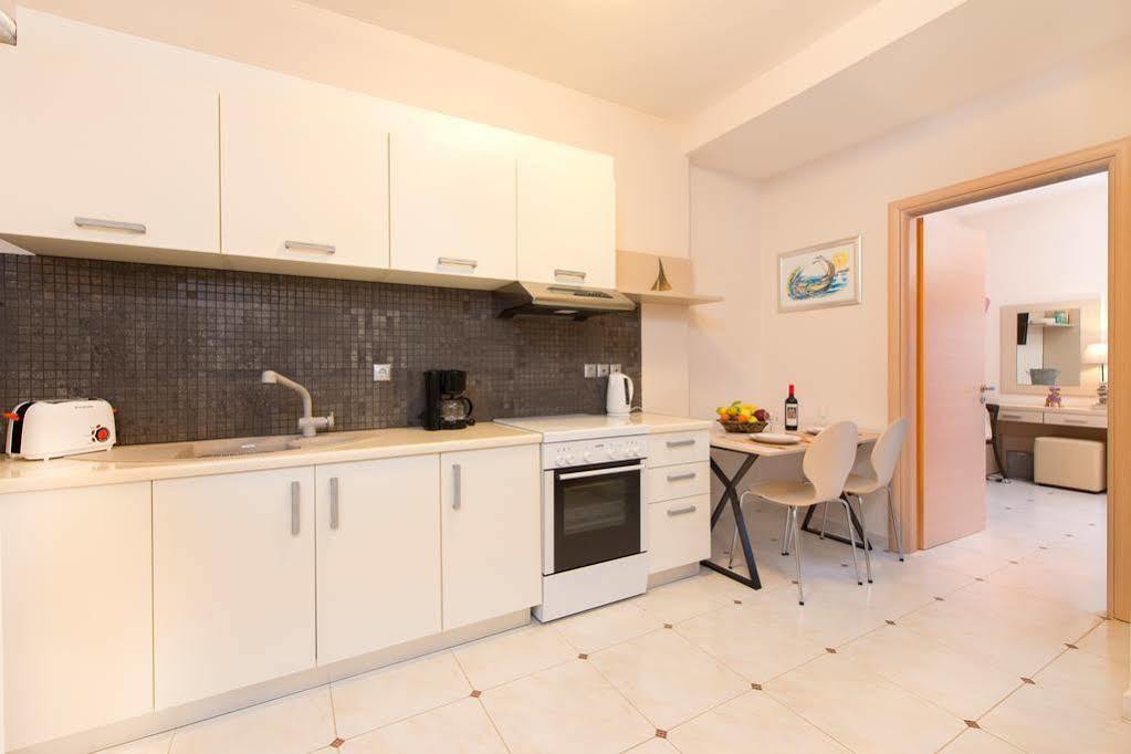 Renata'S Villas การ์ปาตอส ภายนอก รูปภาพ